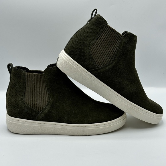 Sketchers suede booties, olive green size 7.5 Women’s - Picture 8 of 9